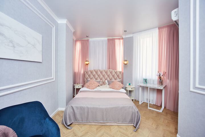 Room 4 of 30