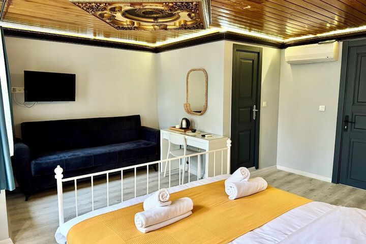 Room 49 of 82