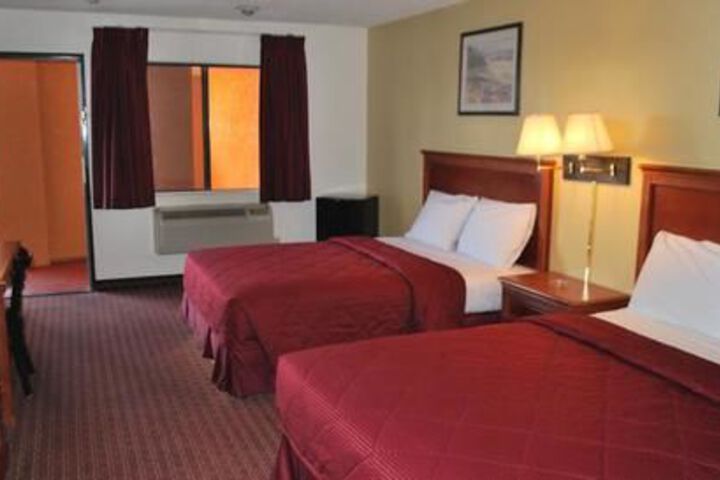 Room 8 of 23