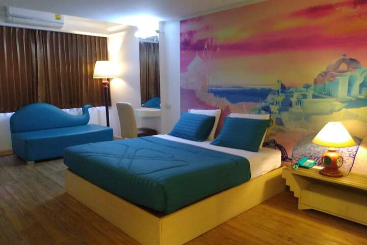 Room 48 of 147