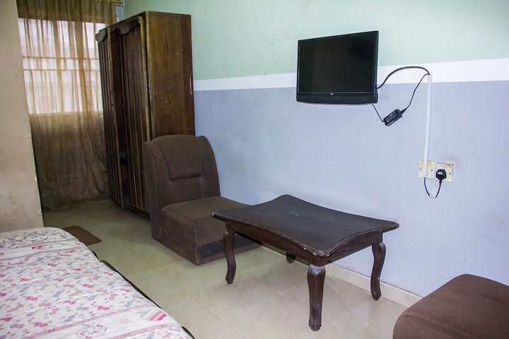 Room 8 of 20