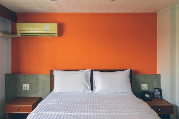 Room 5 of 28