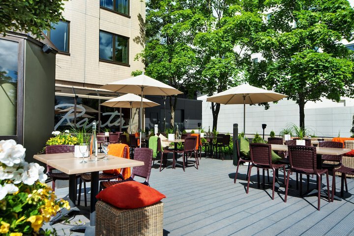 Terrace/Patio 56 of 60