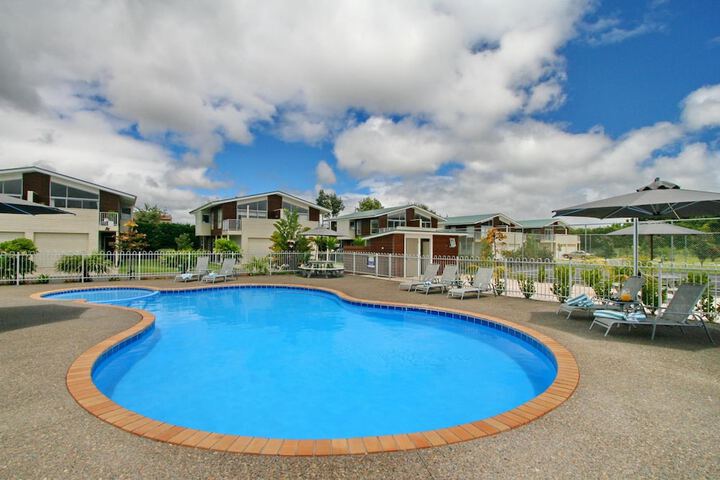 Pools & Facilities
