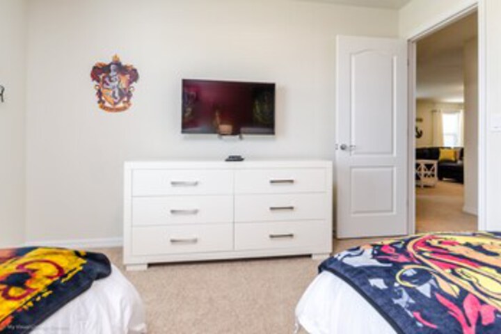Room 70 of 98