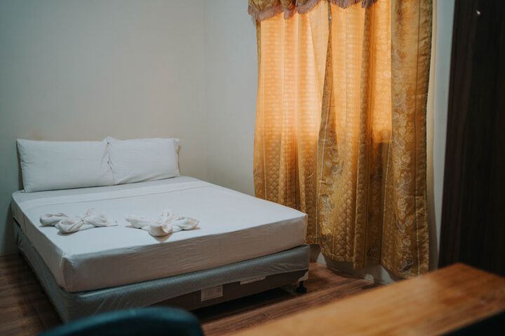 Room 8 of 24