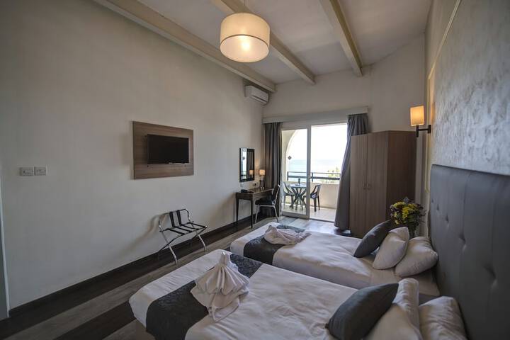 Room 18 of 41