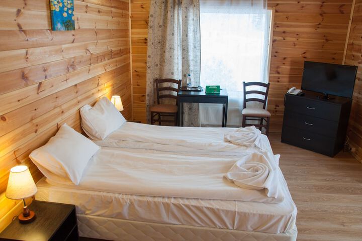 Room 2 of 48