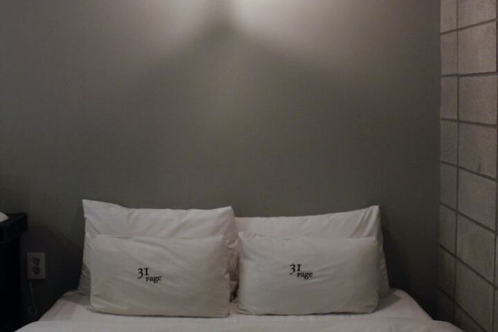 Room 11 of 92