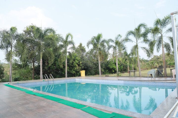 Pool 24 of 62