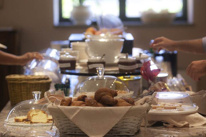 Breakfast/Coffee Service 47 of 65