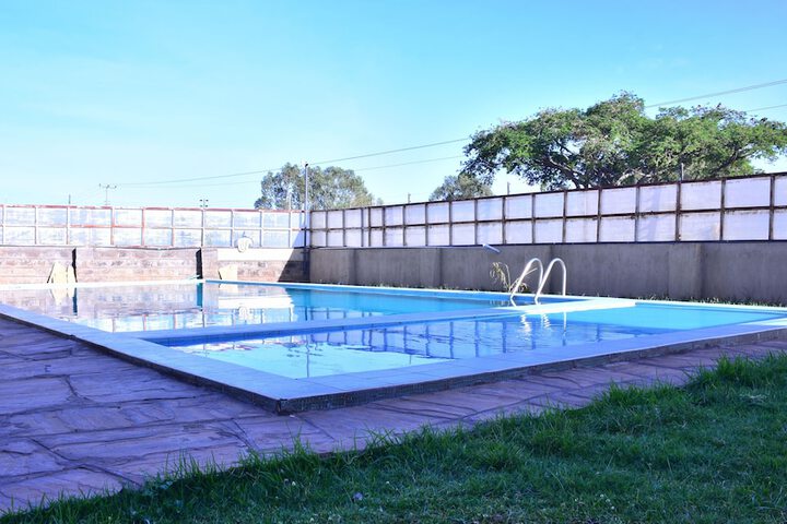 Pool 80 of 90