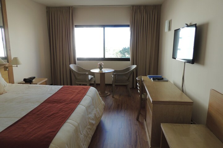 Room 18 of 66