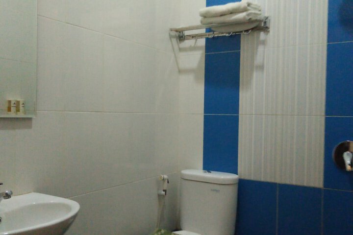 Room 11 of 20