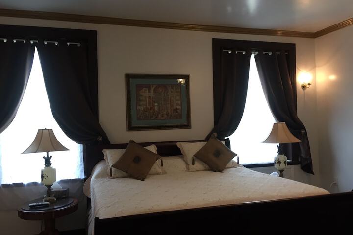 Room 10 of 35