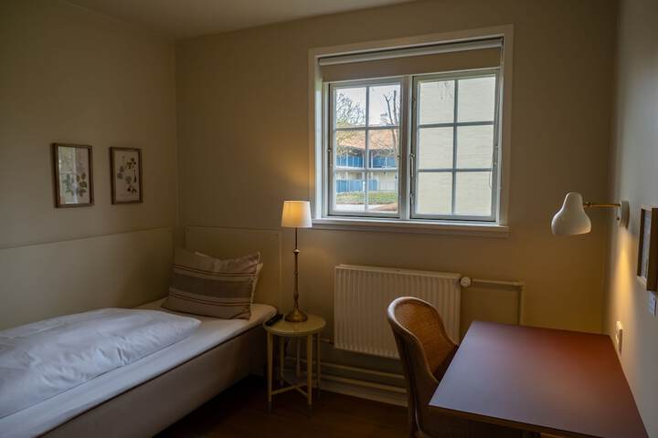 Room 59 of 151