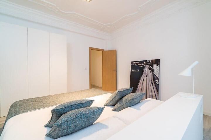 Room 45 of 226