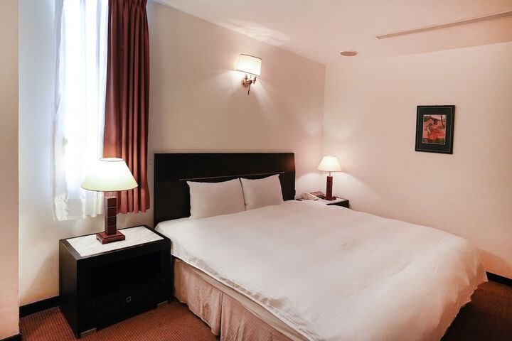 Room 20 of 35