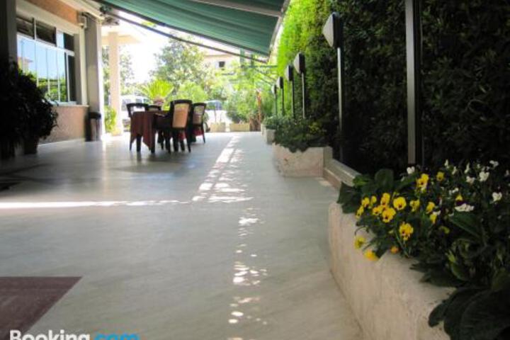 HOTEL ANITA