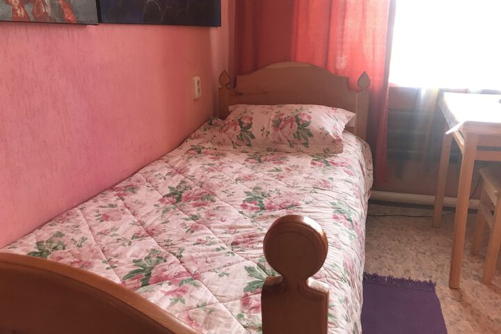 Room 18 of 125
