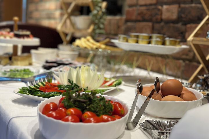 Dining 45 of 59