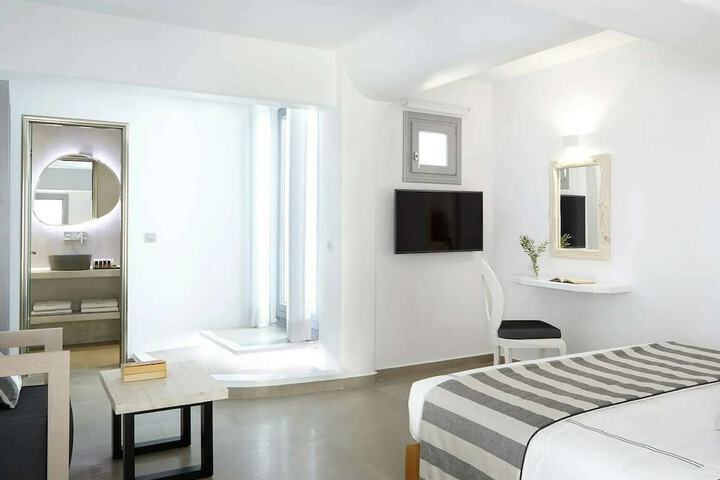 Room 56 of 177