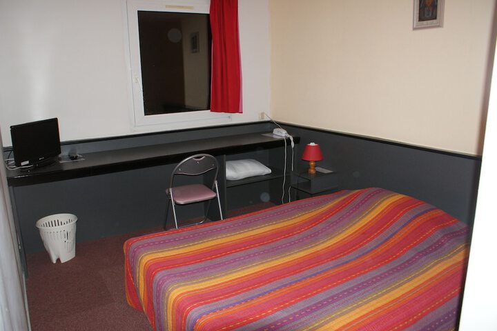 Room 4 of 20