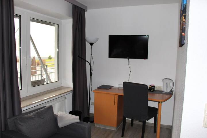 Room 12 of 73