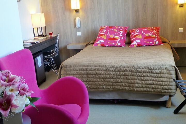 Room 27 of 54