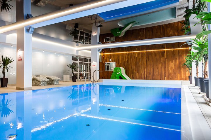 Pool 56 of 132