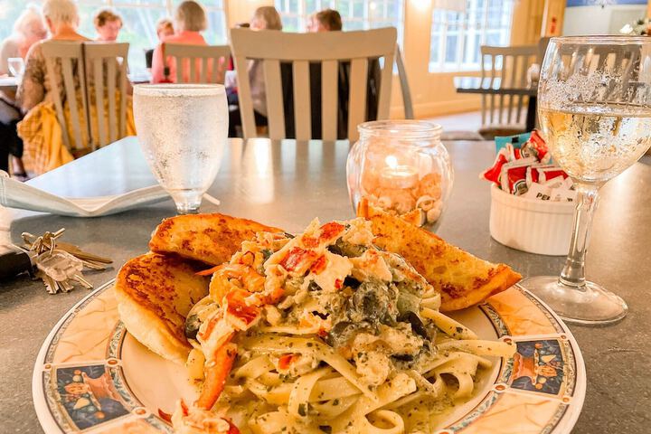 Dining 86 of 153