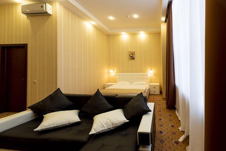 Room 18 of 39
