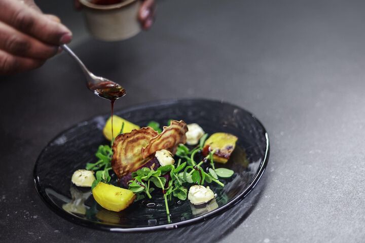 Dining 34 of 75