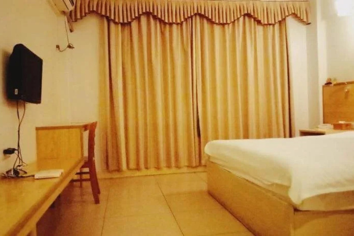 Mingwei Business Hotel