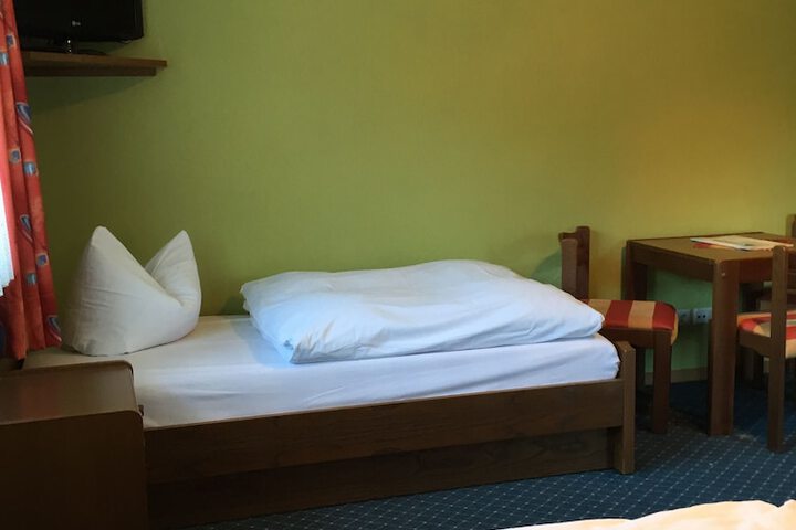 Room 29 of 58
