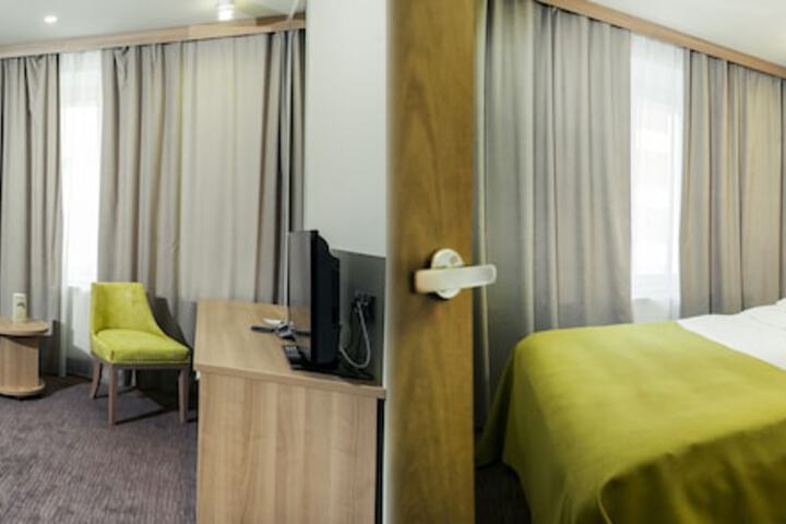Room 15 of 63