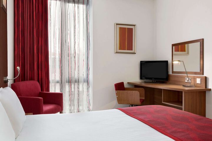 Room 19 of 56