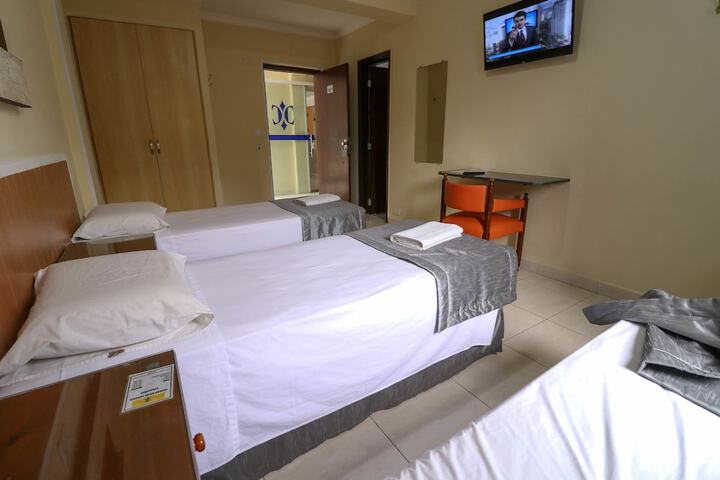 Room 8 of 79