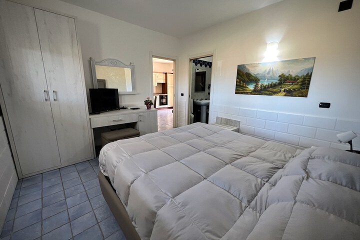 Room 6 of 70