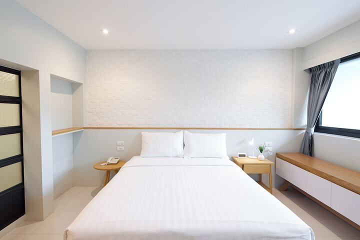 Room 11 of 71