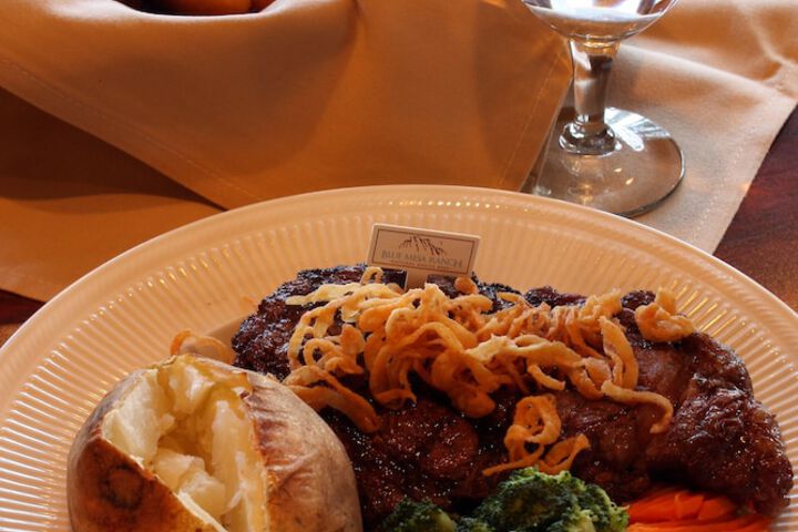 Dining 38 of 66