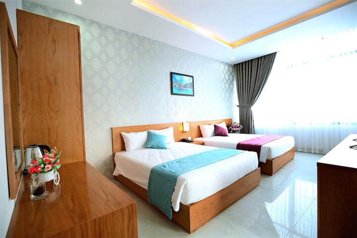 Room 7 of 14