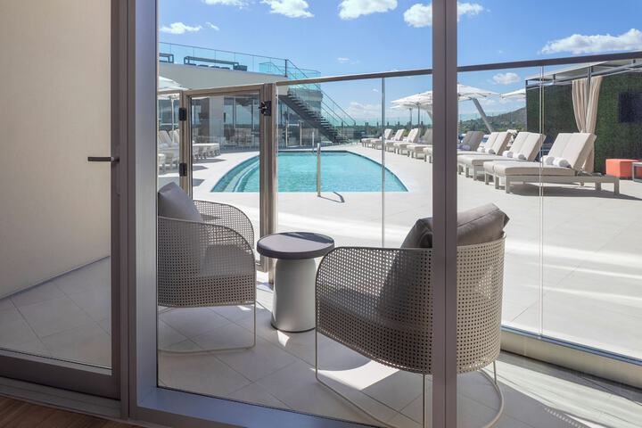 Rooftop pool