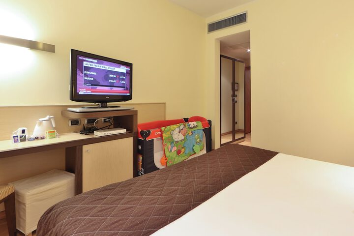 Room 86 of 233