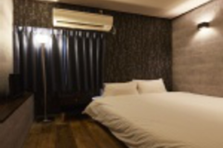 Room 228 of 288