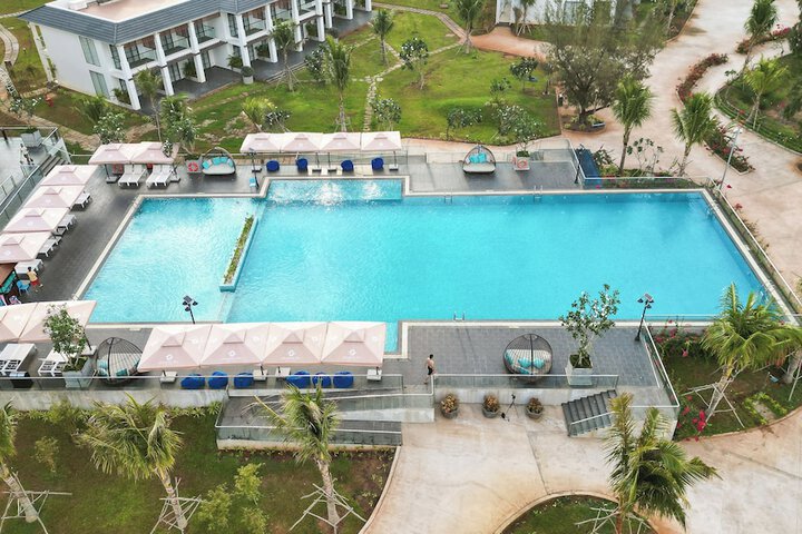 Pool 71 of 138