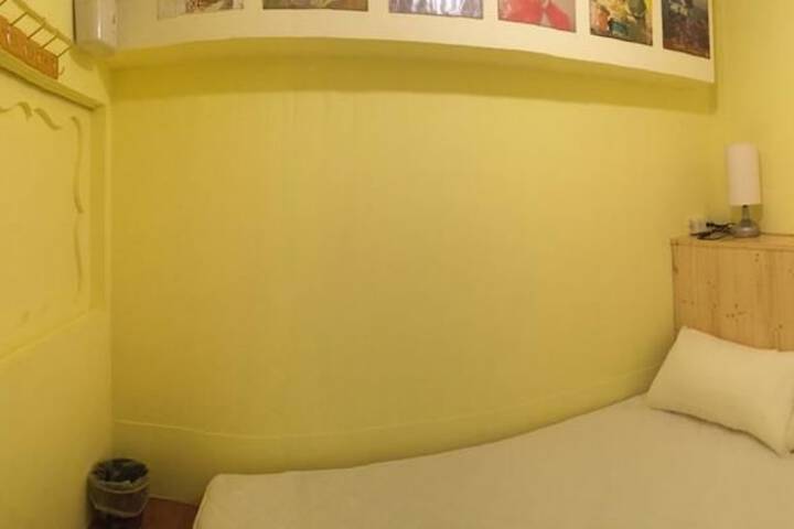 Room 7 of 41