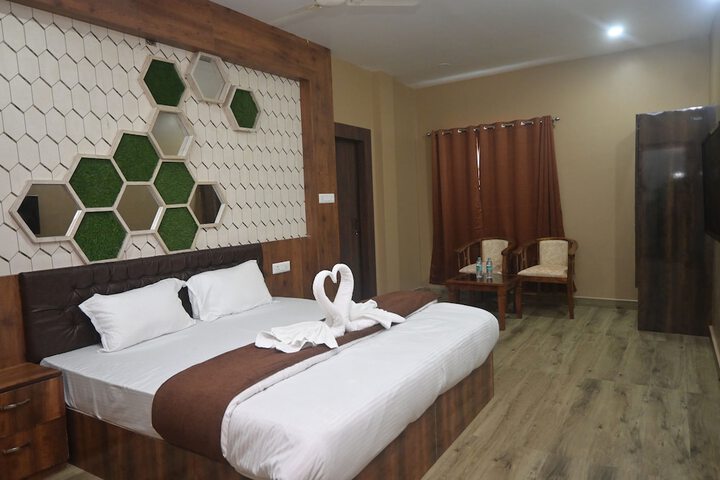Room 13 of 31