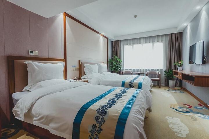 Room 14 of 82