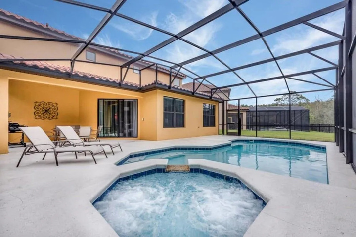 Pool 9 of 11